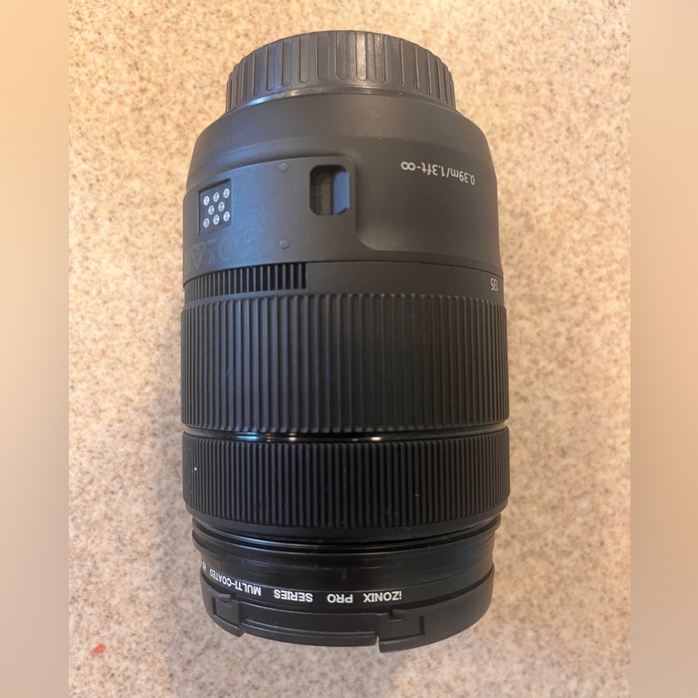 Canon EFS 18-135mm camera lens